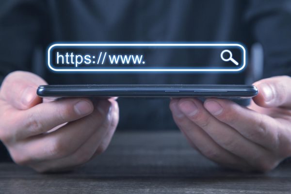 Entendendo Domínio e Hospedagem: Desmistificando Dúvidas Comuns no Mundo Digital